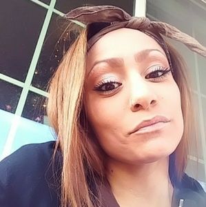 Meet your Posher, Joy